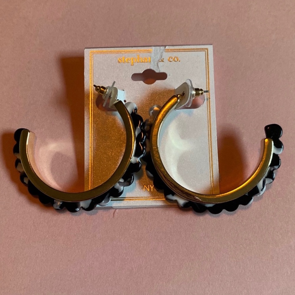 Stephanie & Co Black and White Marbled/ Animal Print Hoops Brand New